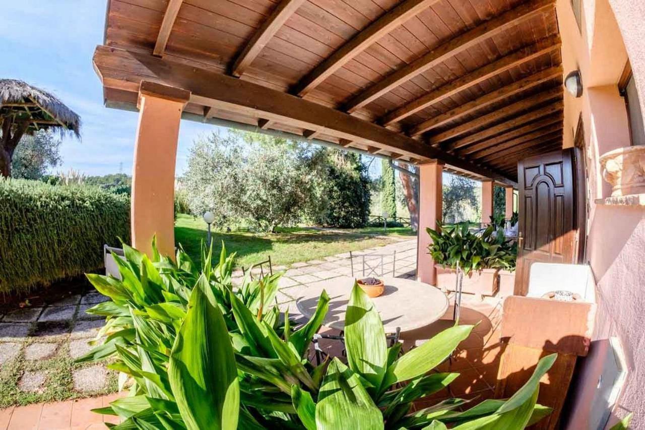 Agriturismo Poggio Corbello La Pesta Bagian luar foto