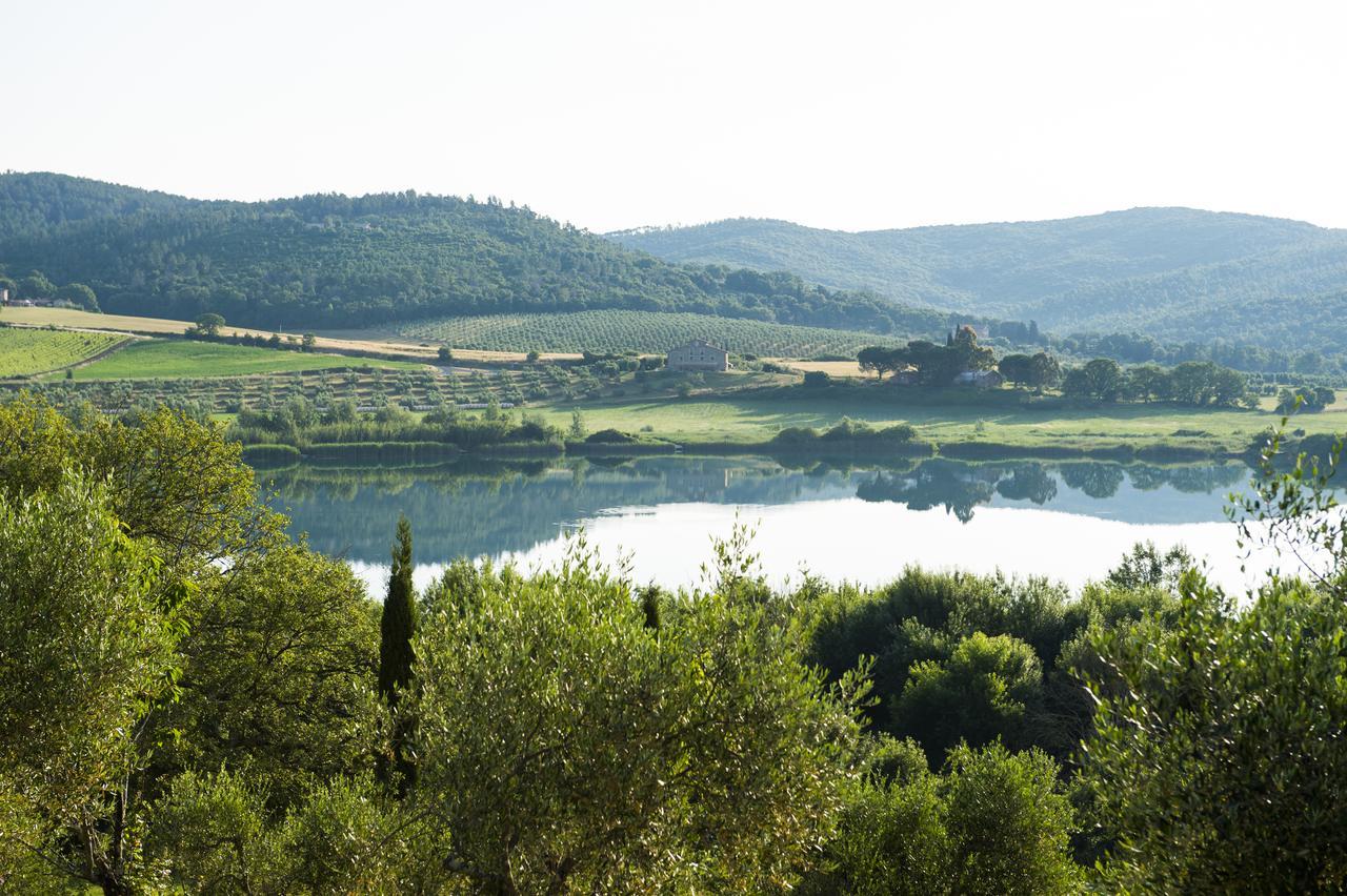 Agriturismo Poggio Corbello La Pesta Bagian luar foto