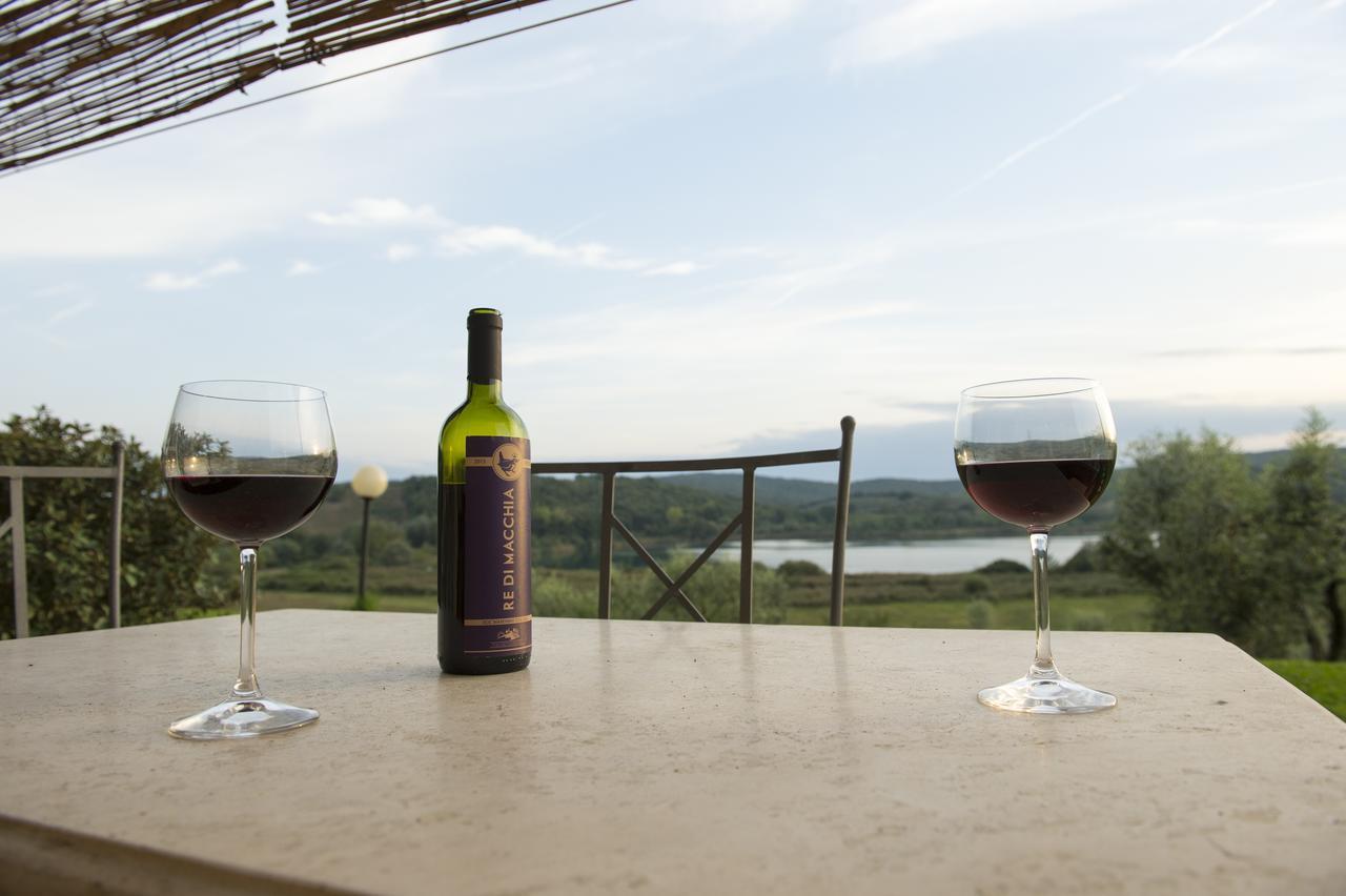 Agriturismo Poggio Corbello La Pesta Bagian luar foto